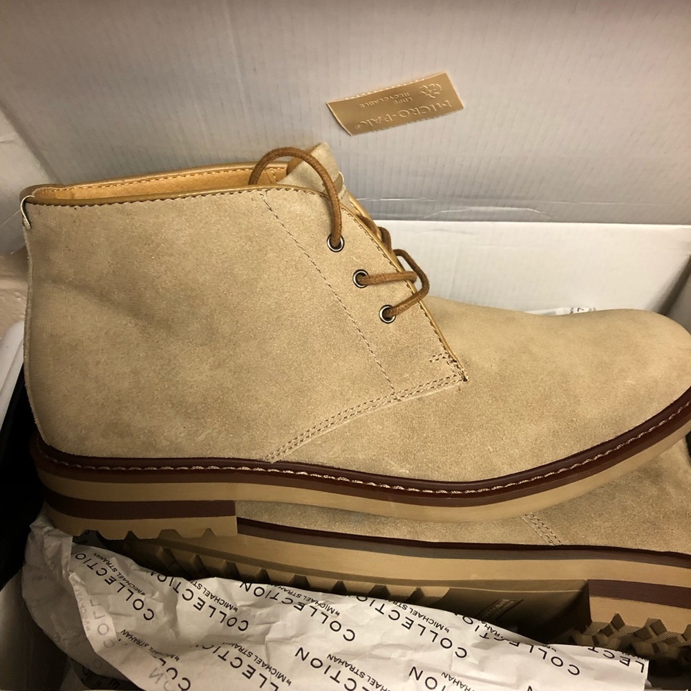 Men’s leather shoes/ ankle boots.